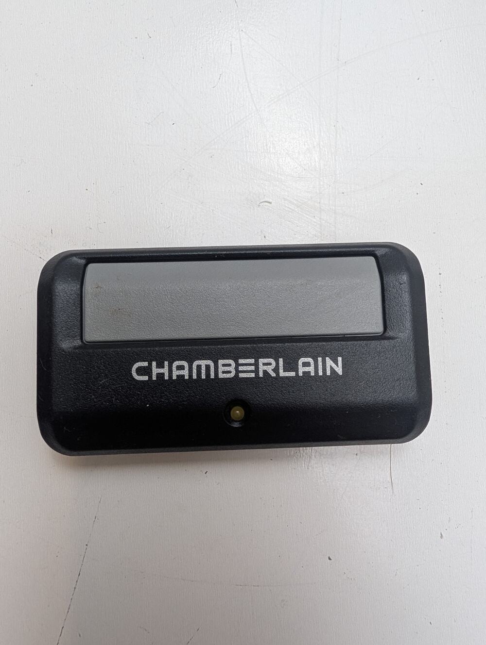 CHAMBERLAIN Garage Door 950ESTD MC 1 Button Remote Control Yellow/Orange Light